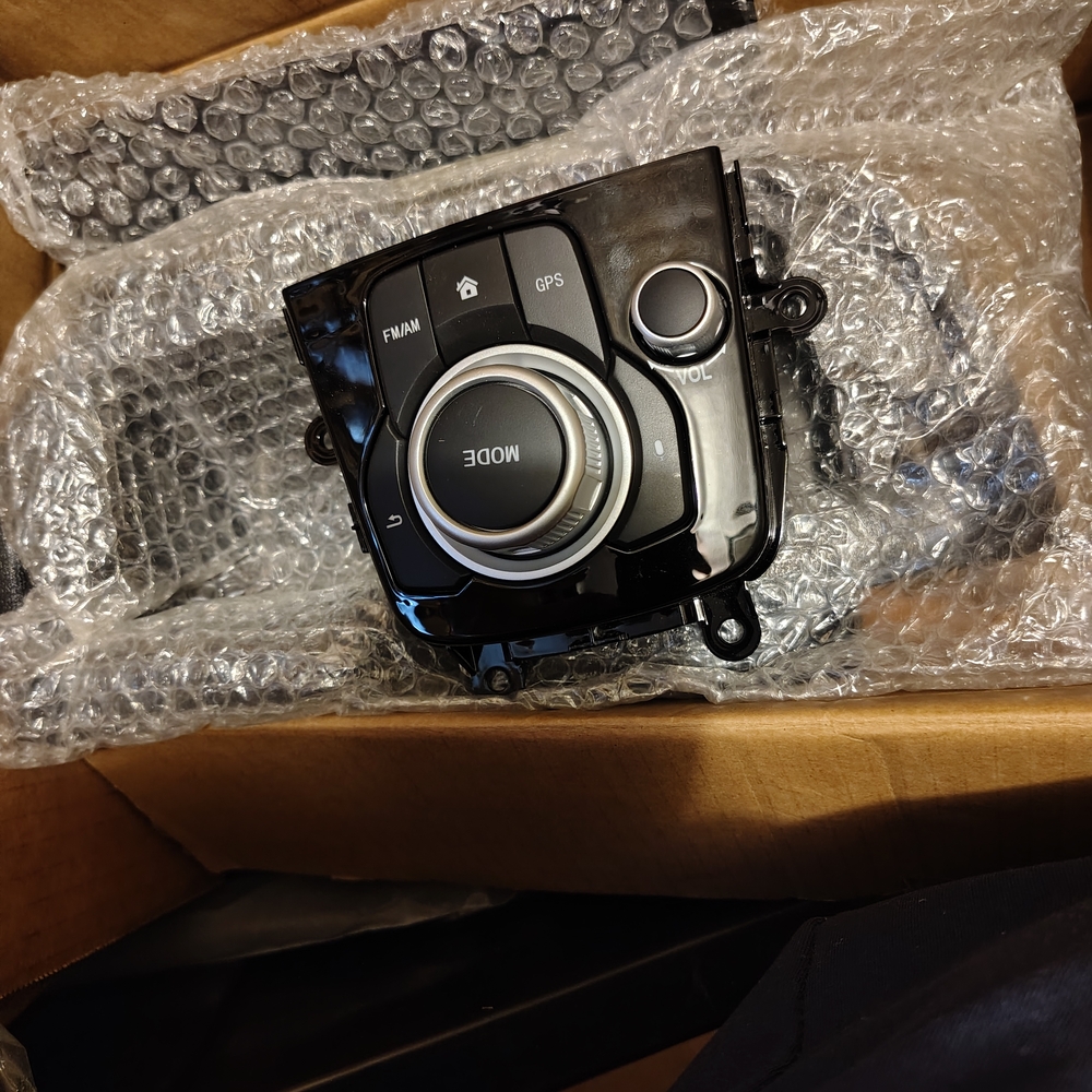 Car Audio Video System with Touchscreen Display - Picture 2 of 2